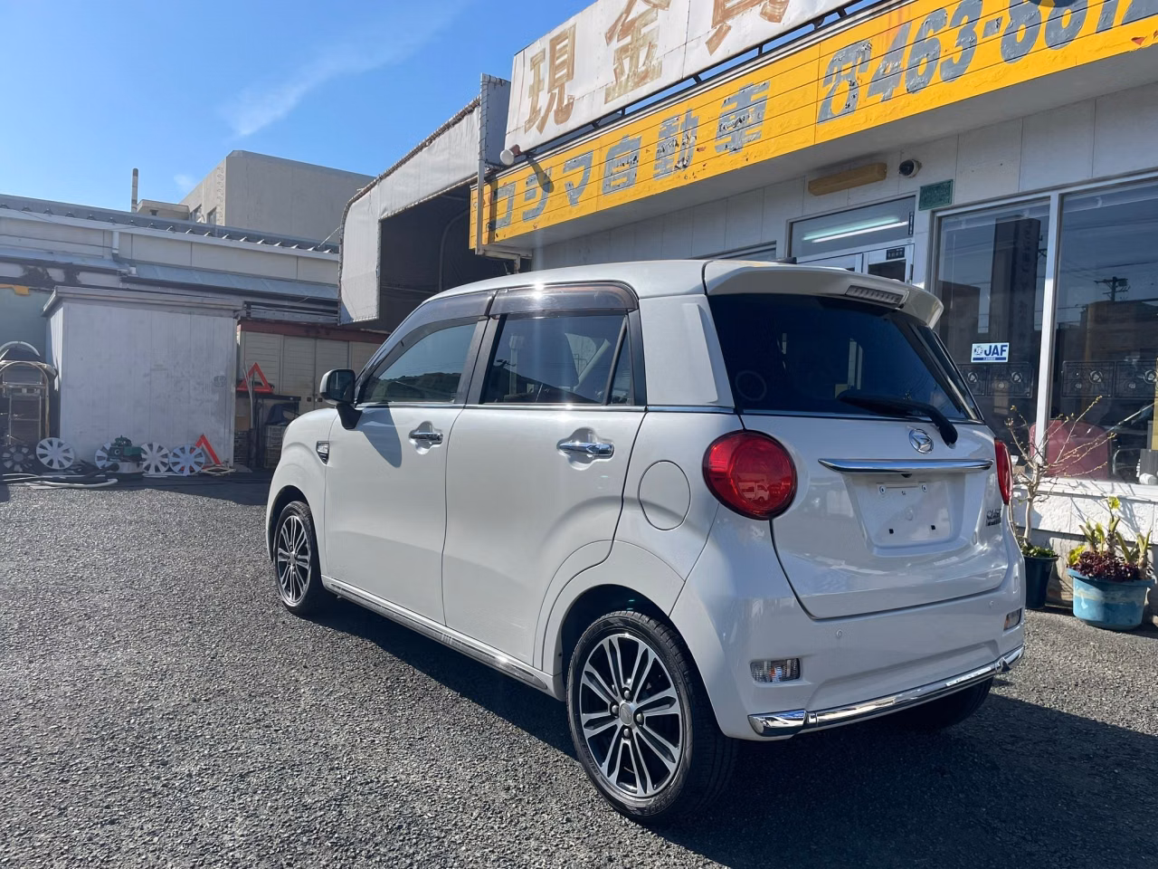 DAIHATSU CAST