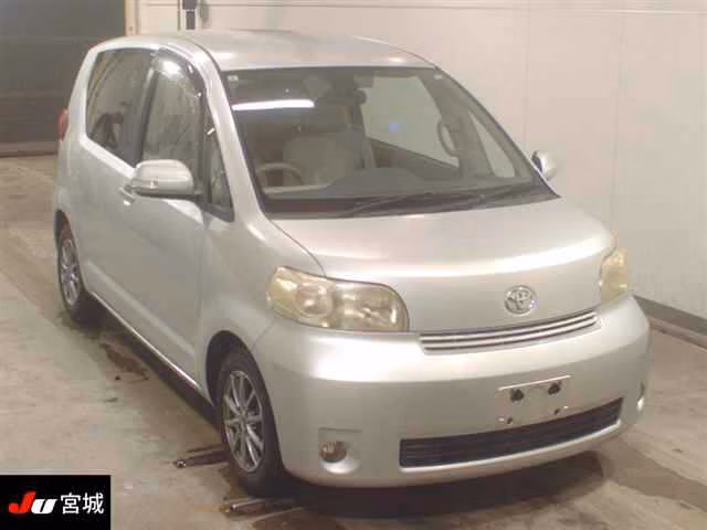 TOYOTA PORTE