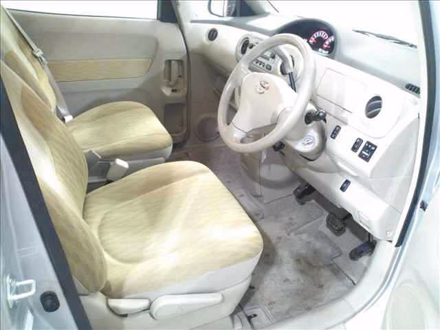 TOYOTA PORTE