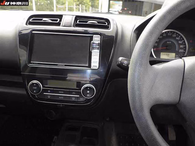 MITSUBISHI MIRAGE