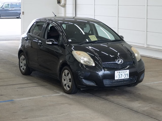 TOYOTA VITZ