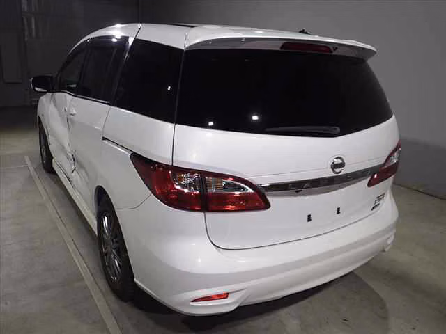 NISSAN LAFESTA