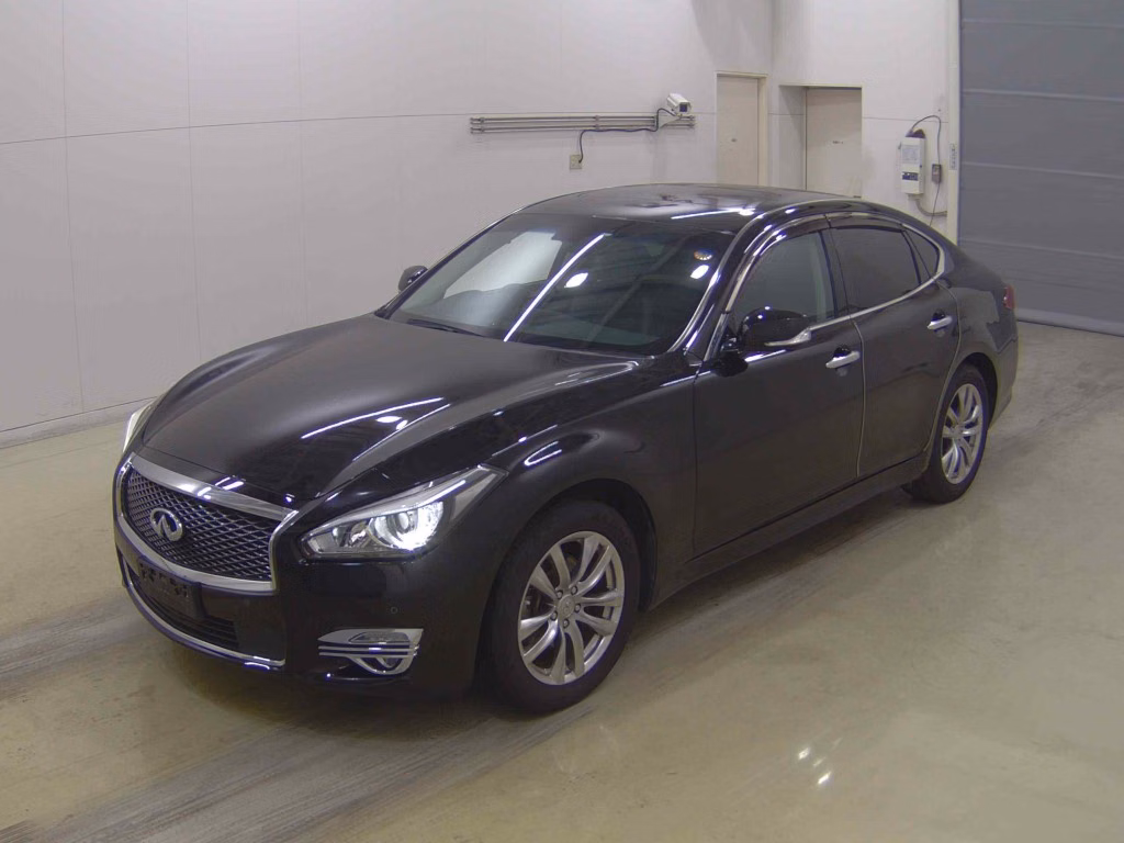 NISSAN FUGA