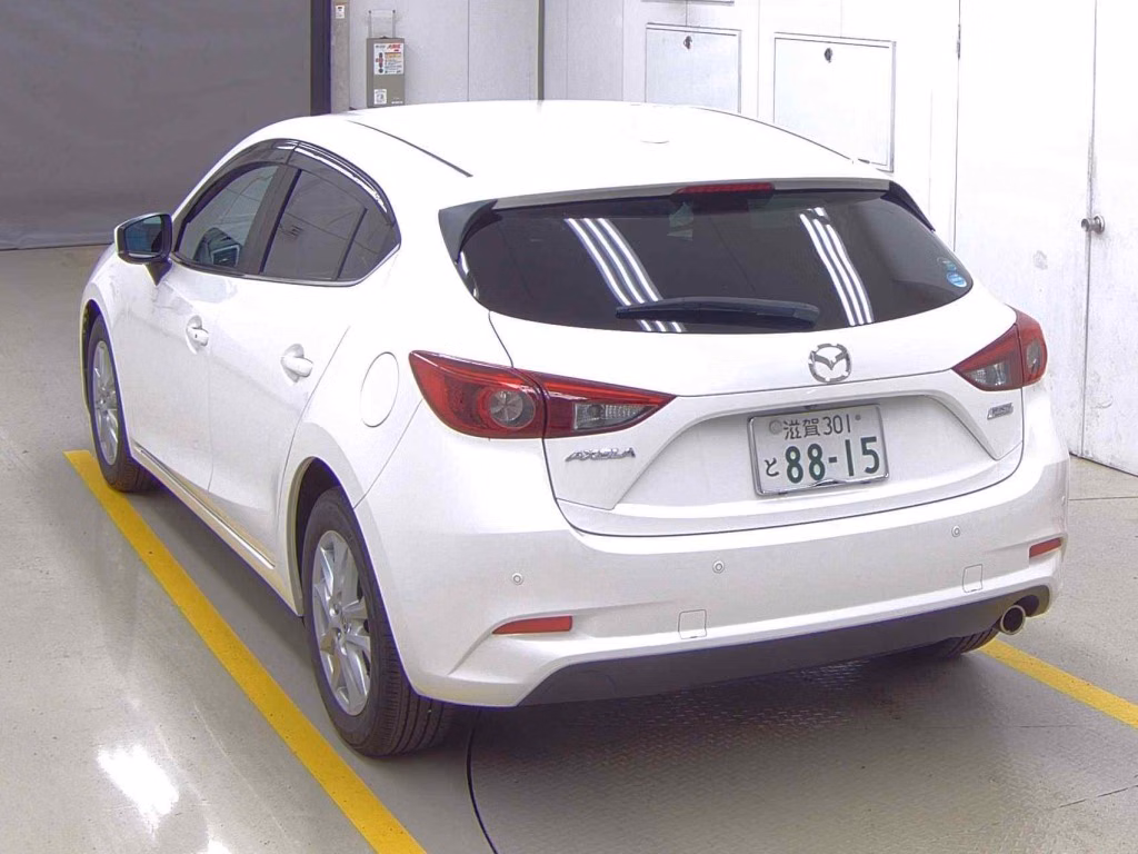 MAZDA AXELA