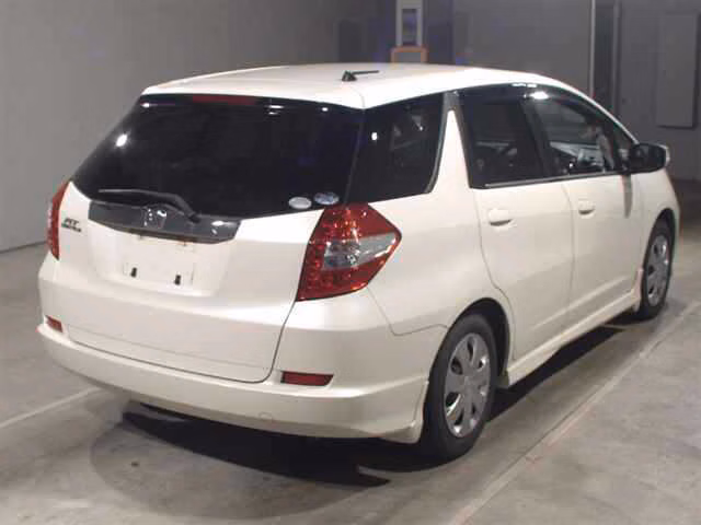 HONDA FIT SHUTTLE