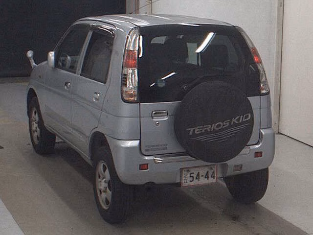 DAIHATSU TERIOS KID
