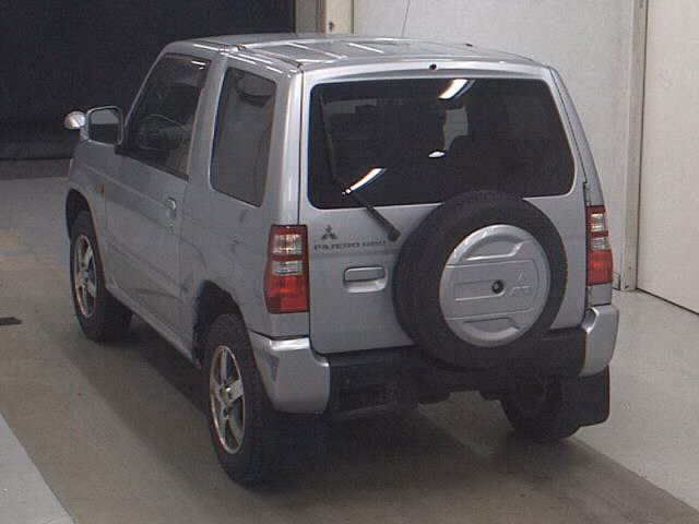 MITSUBISHI PAJERO MINI