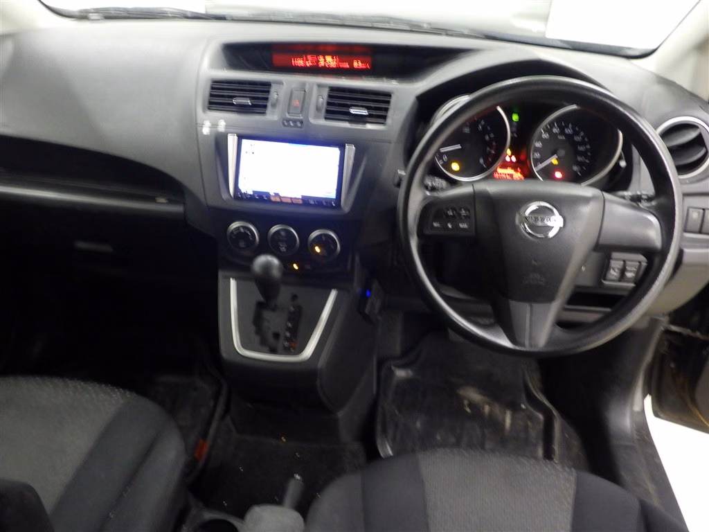 NISSAN LAFESTA