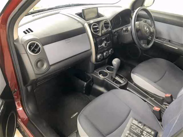 MAZDA VERISA
