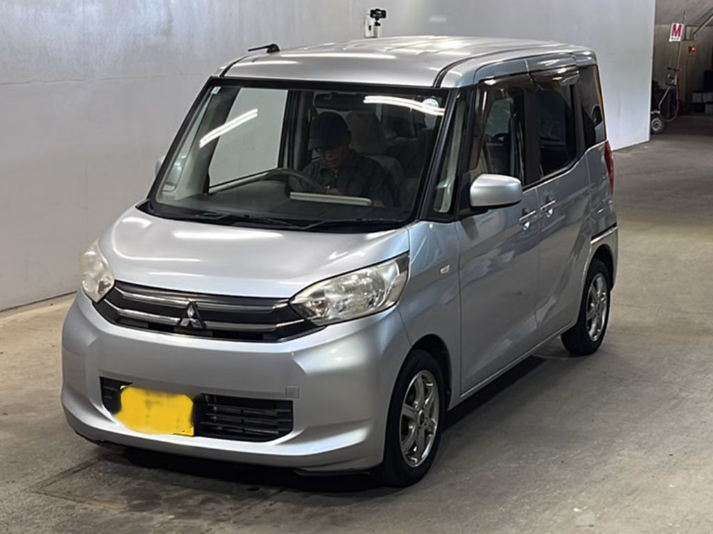 MITSUBISHI EK SPACE