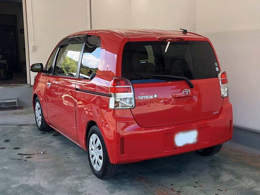 TOYOTA SPADE