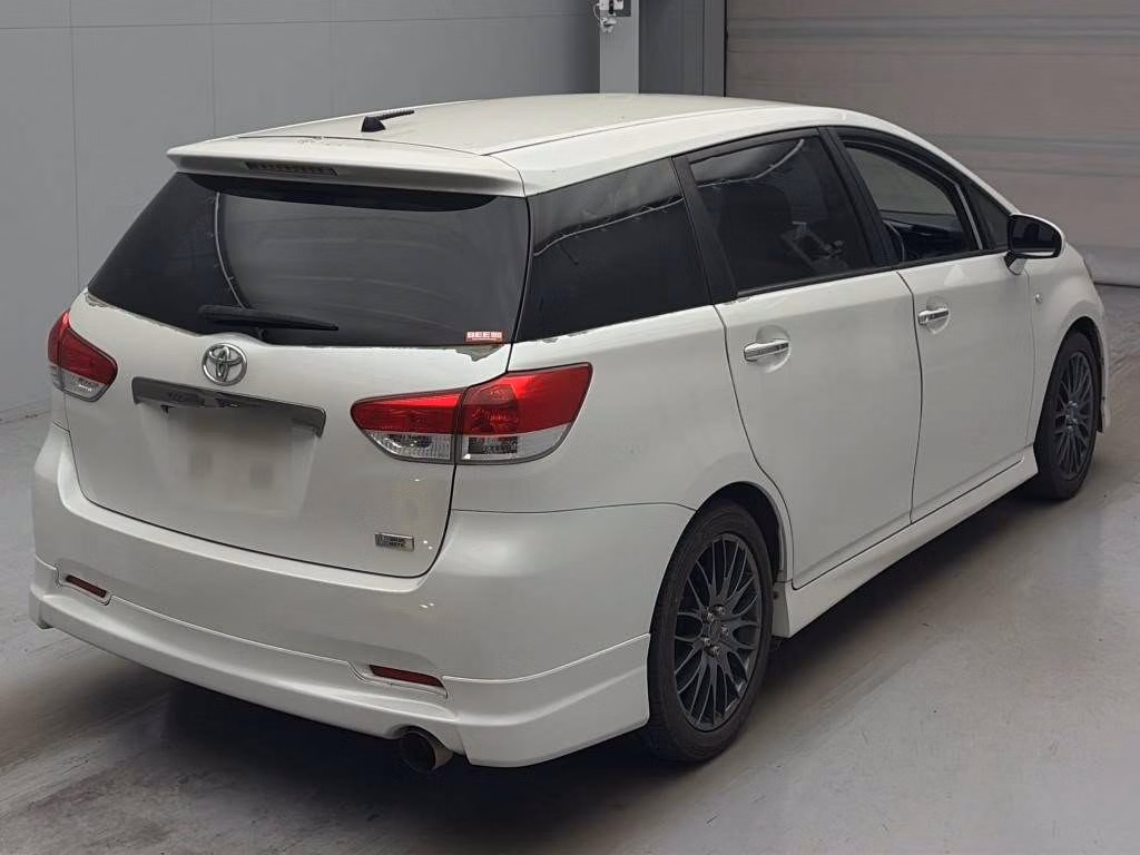 TOYOTA WISH