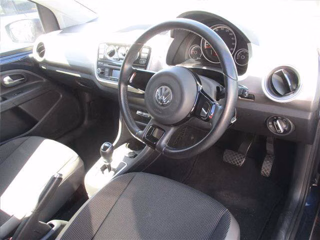 VOLKSWAGEN UP!