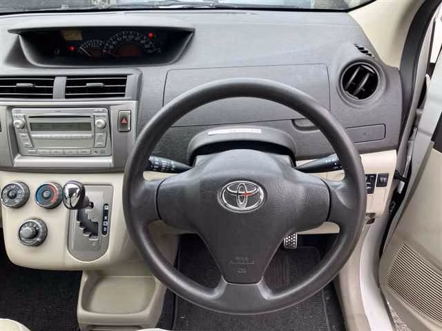 TOYOTA PASSO SETTE