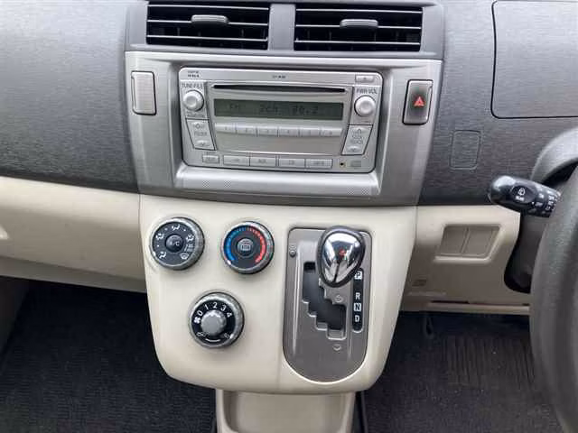 TOYOTA PASSO SETTE