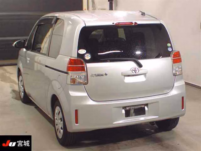 TOYOTA SPADE