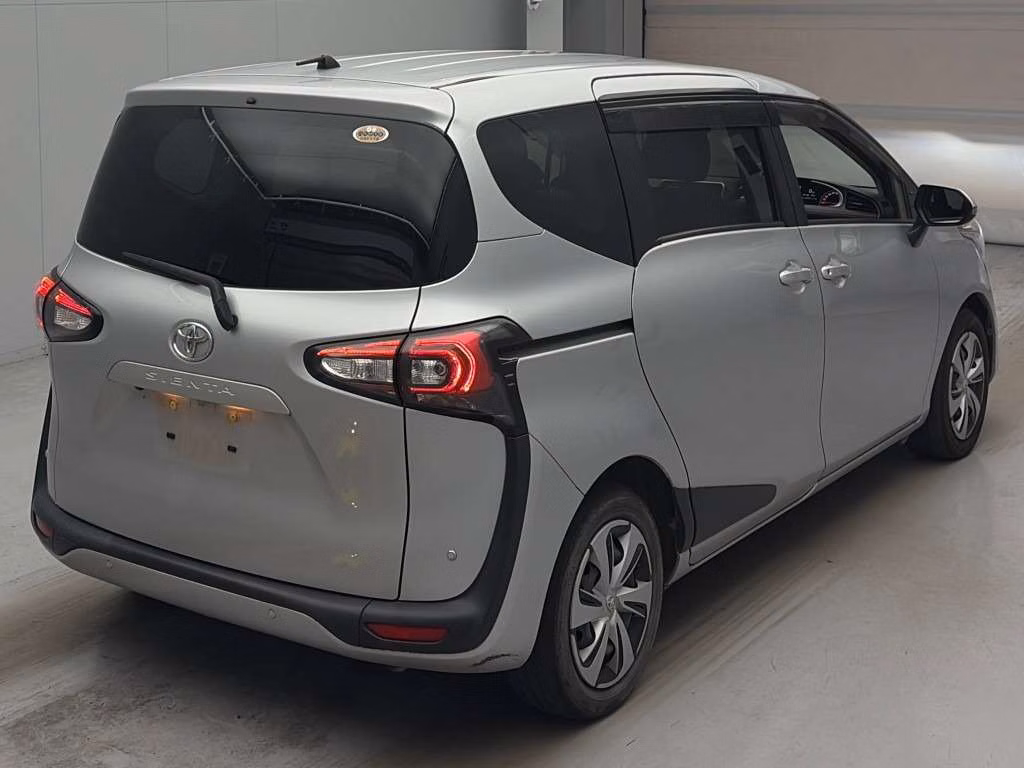 TOYOTA SIENTA
