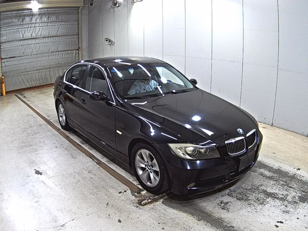 BMW 3-SERIES