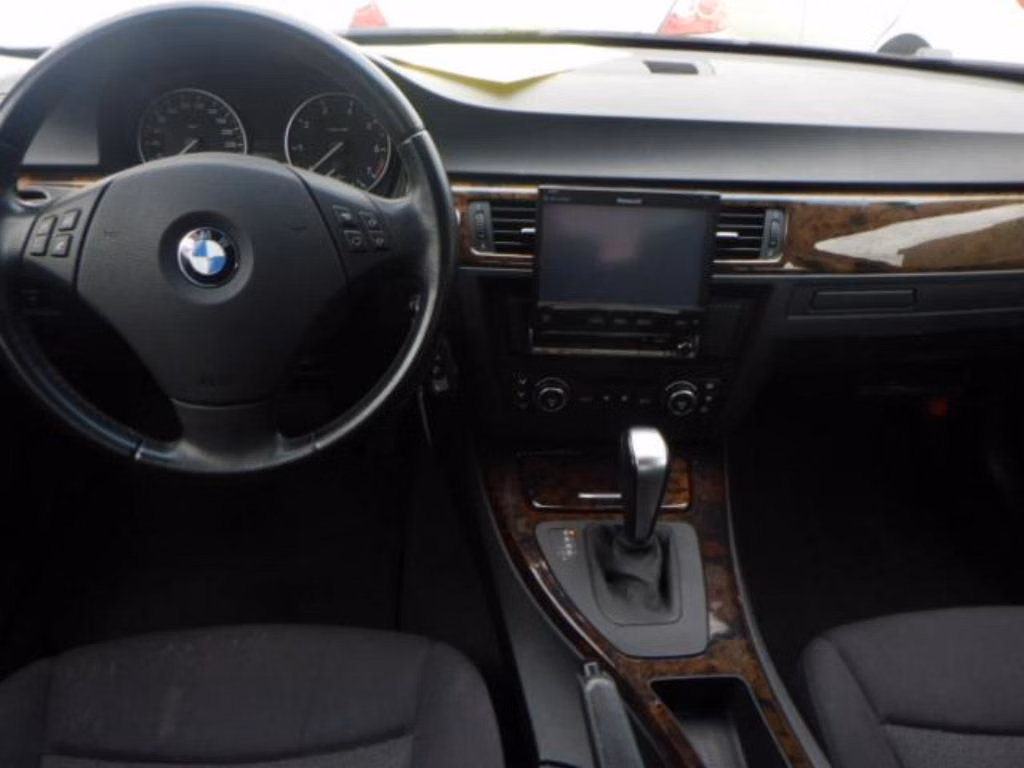 BMW 3-SERIES