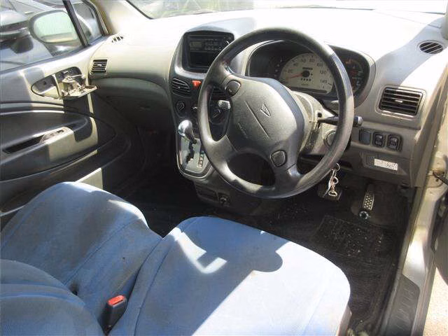 DAIHATSU MAX
