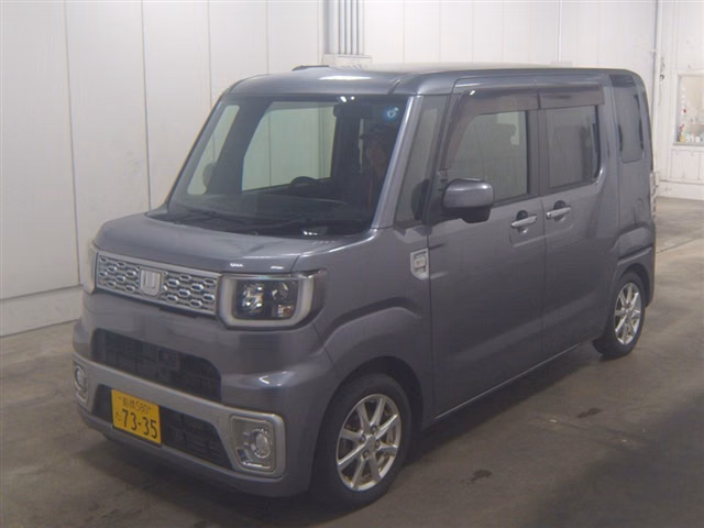 DAIHATSU WAKE