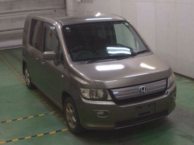 HONDA MOBILIO SPIKE