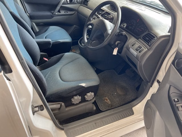 MITSUBISHI RVR