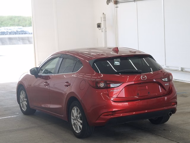 MAZDA AXELA