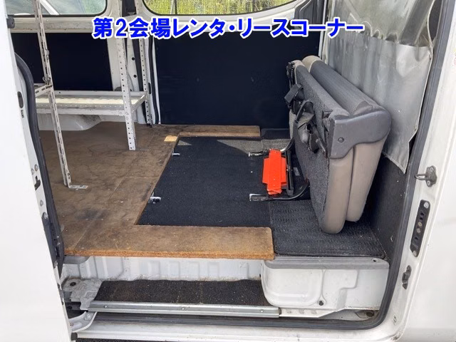 NISSAN NV350 CARAVAN