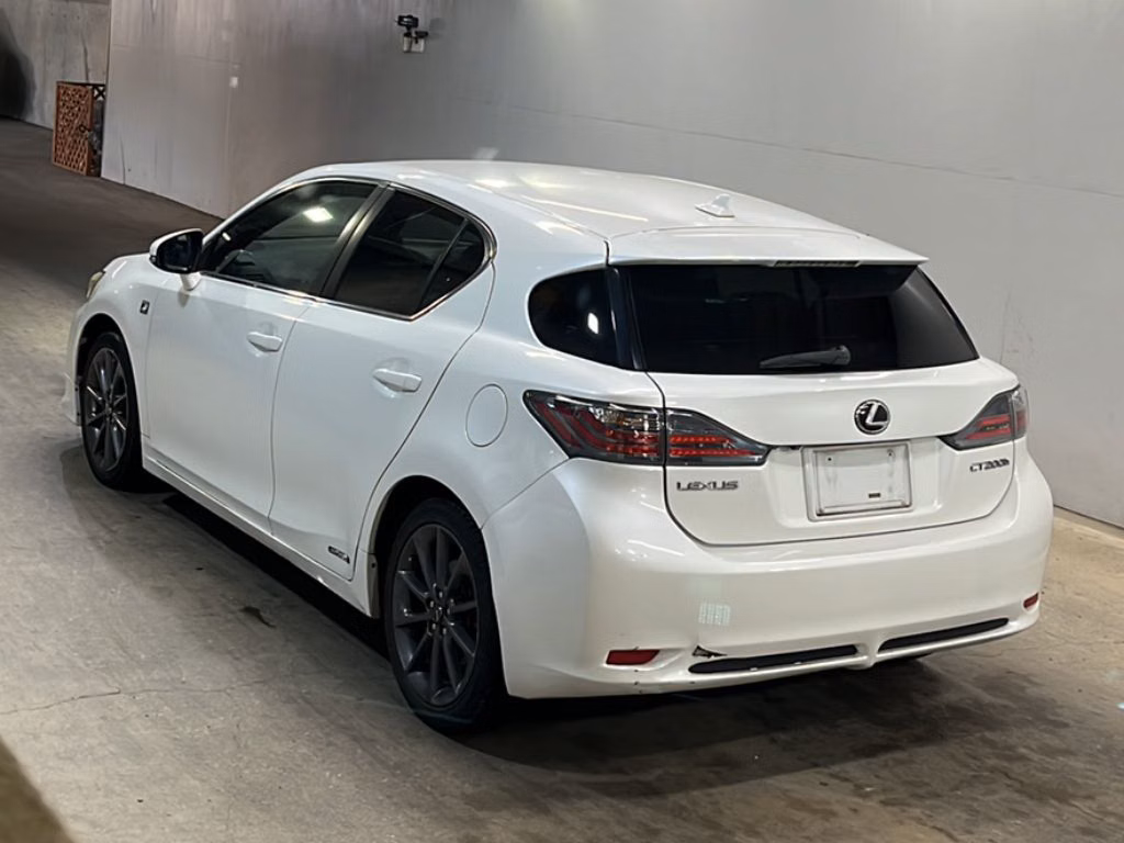 LEXUS CT200H