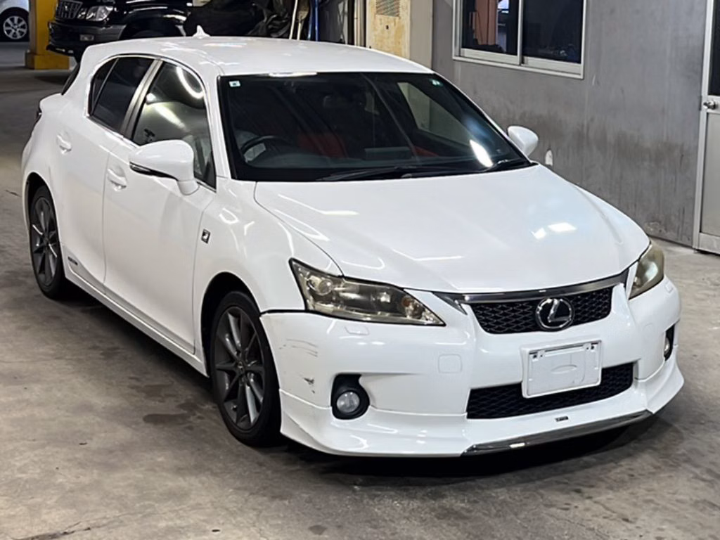 LEXUS CT200H