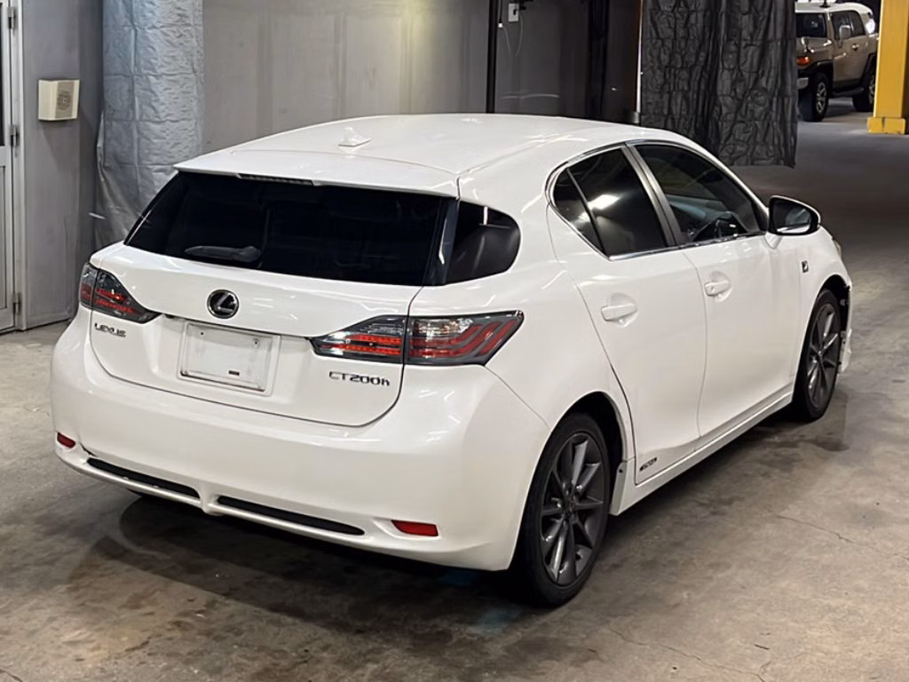 LEXUS CT200H