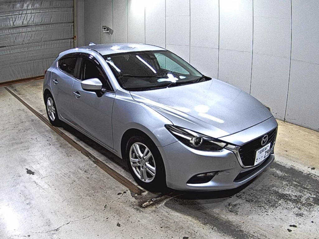 MAZDA AXELA