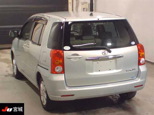TOYOTA RAUM