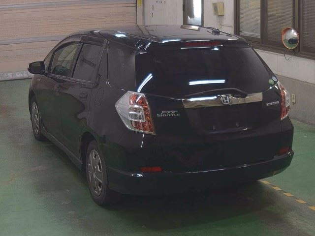 HONDA FIT SHUTTLE