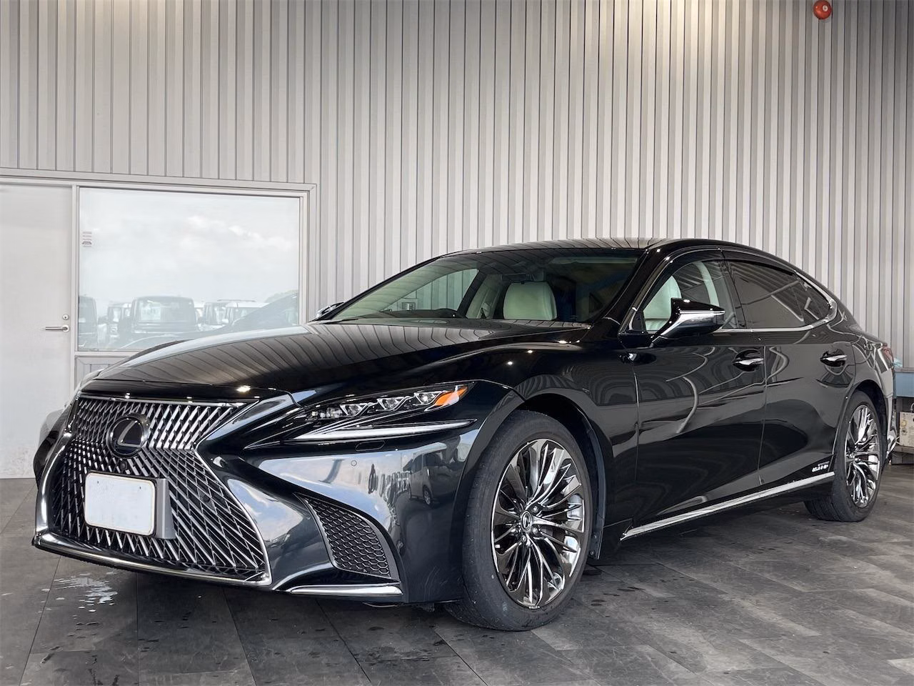 Lexus LS500h