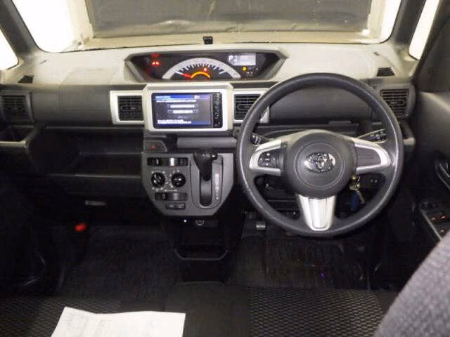 TOYOTA PIXIS MEGA