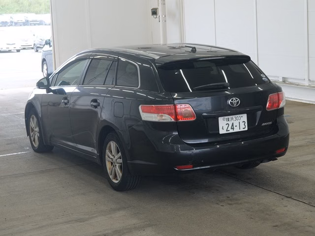 TOYOTA AVENSIS