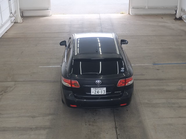 TOYOTA AVENSIS