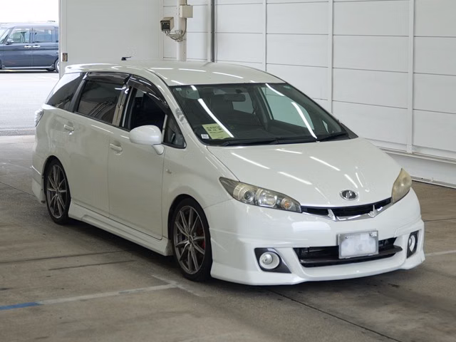 TOYOTA WISH