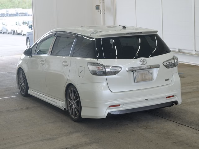 TOYOTA WISH