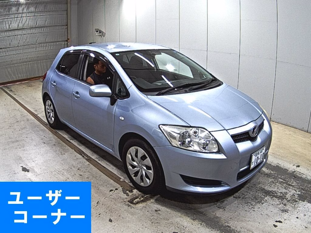 TOYOTA AURIS