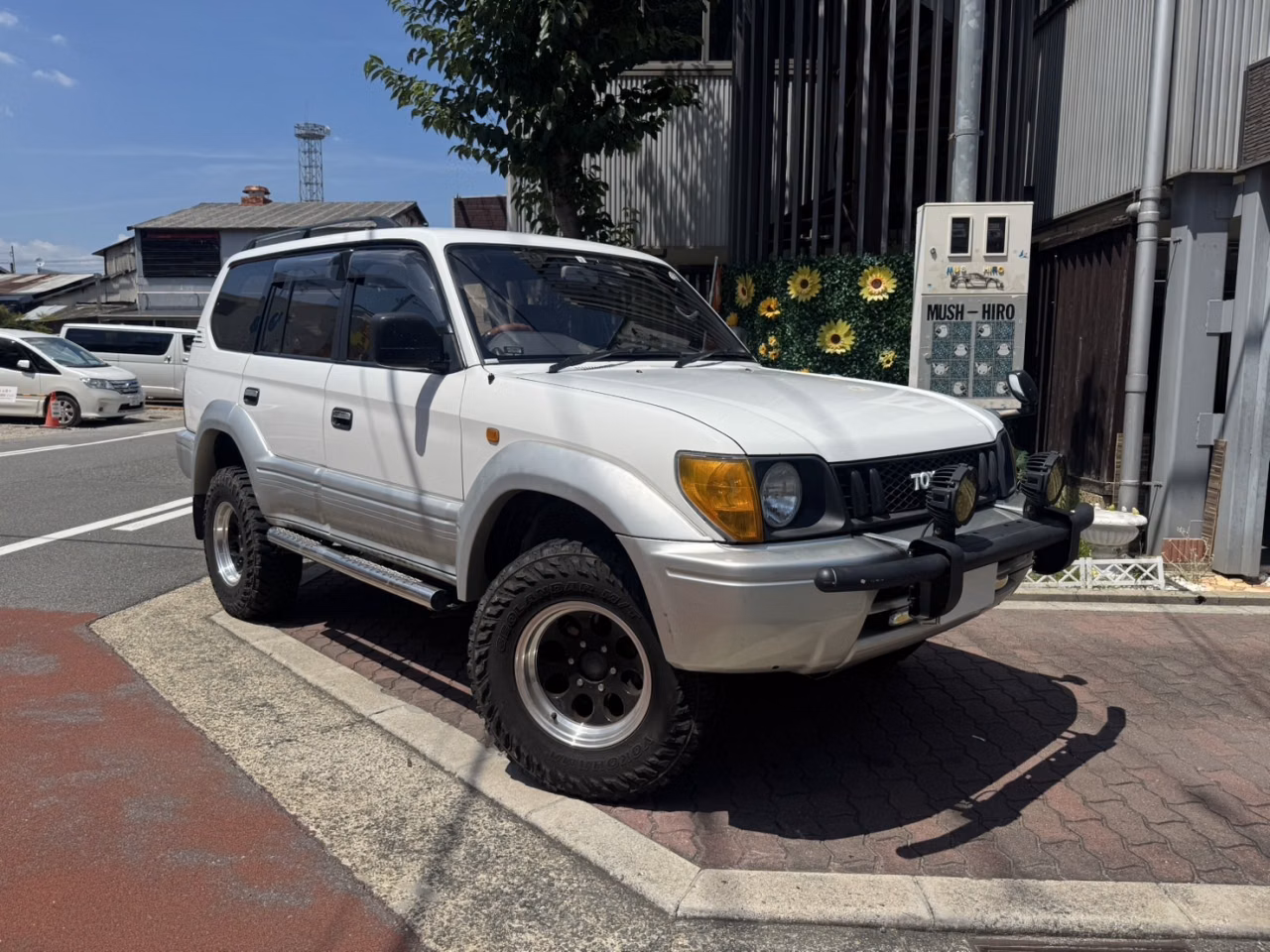 TOYOTA LAND CRUISER PRADO