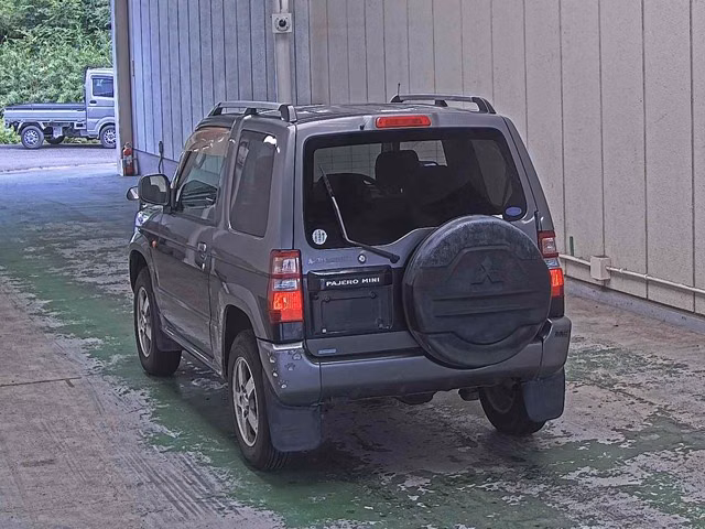 MITSUBISHI PAJERO MINI