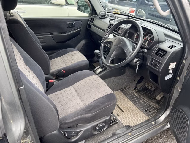 MITSUBISHI PAJERO MINI