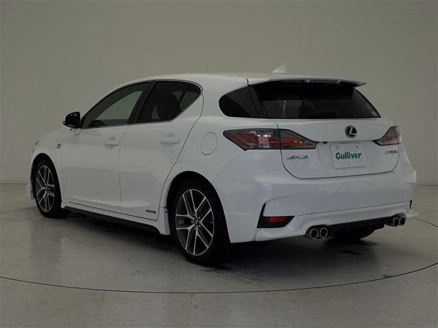 LEXUS CT200H