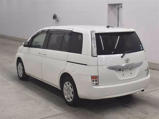 TOYOTA ISIS