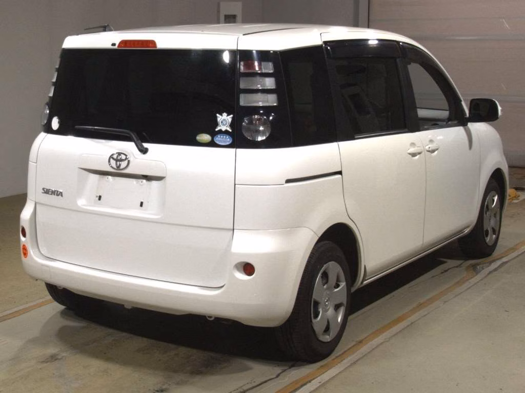TOYOTA SIENTA
