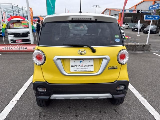 DAIHATSU CAST