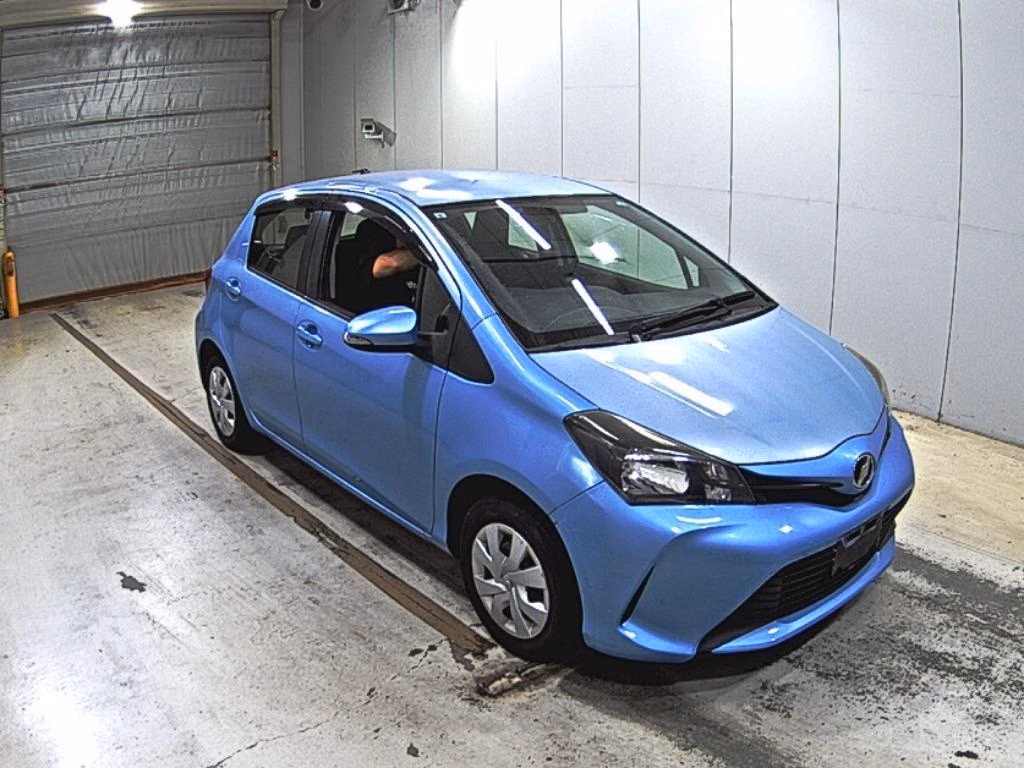 TOYOTA VITZ